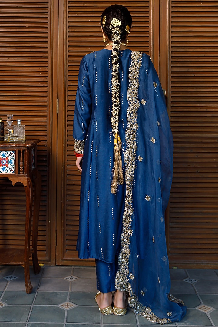 Navy Mukaish Silk Mul Embroidered Kurta Set by Payal Singhal at Pernia's Pop Up Shop