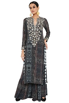 product-color-Black