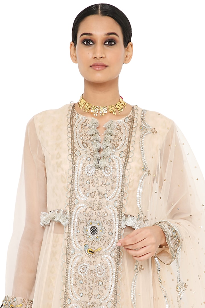 Blush Embroidered Kurta Set by Payal Singhal at Pernia's Pop Up Shop