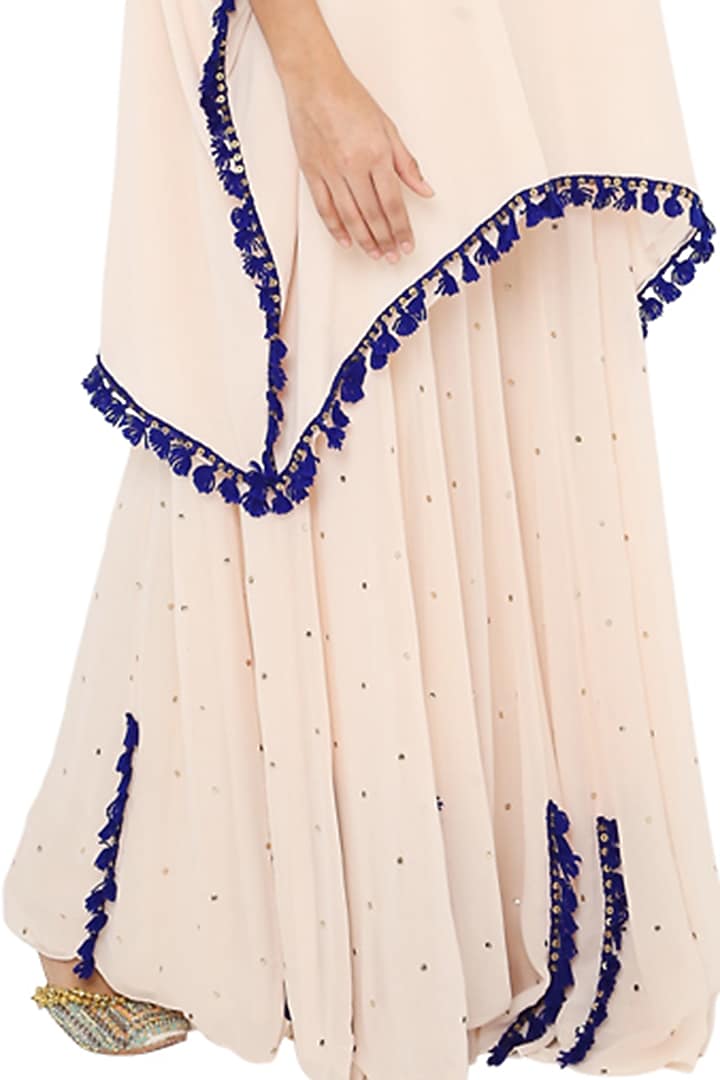 Chalk White Embroidered Kaftan Set by Payal Singhal at Pernia's Pop Up Shop