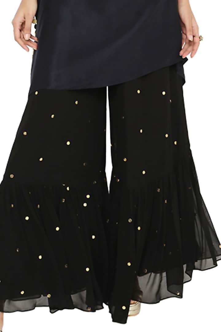 Black Embroidered Kaftan Set by Payal Singhal at Pernia's Pop Up Shop