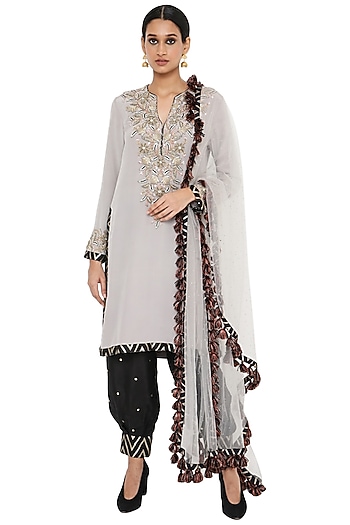 Grey & Black Embroidered Kurta Set by Payal Singhal at Pernia's Pop Up Shop