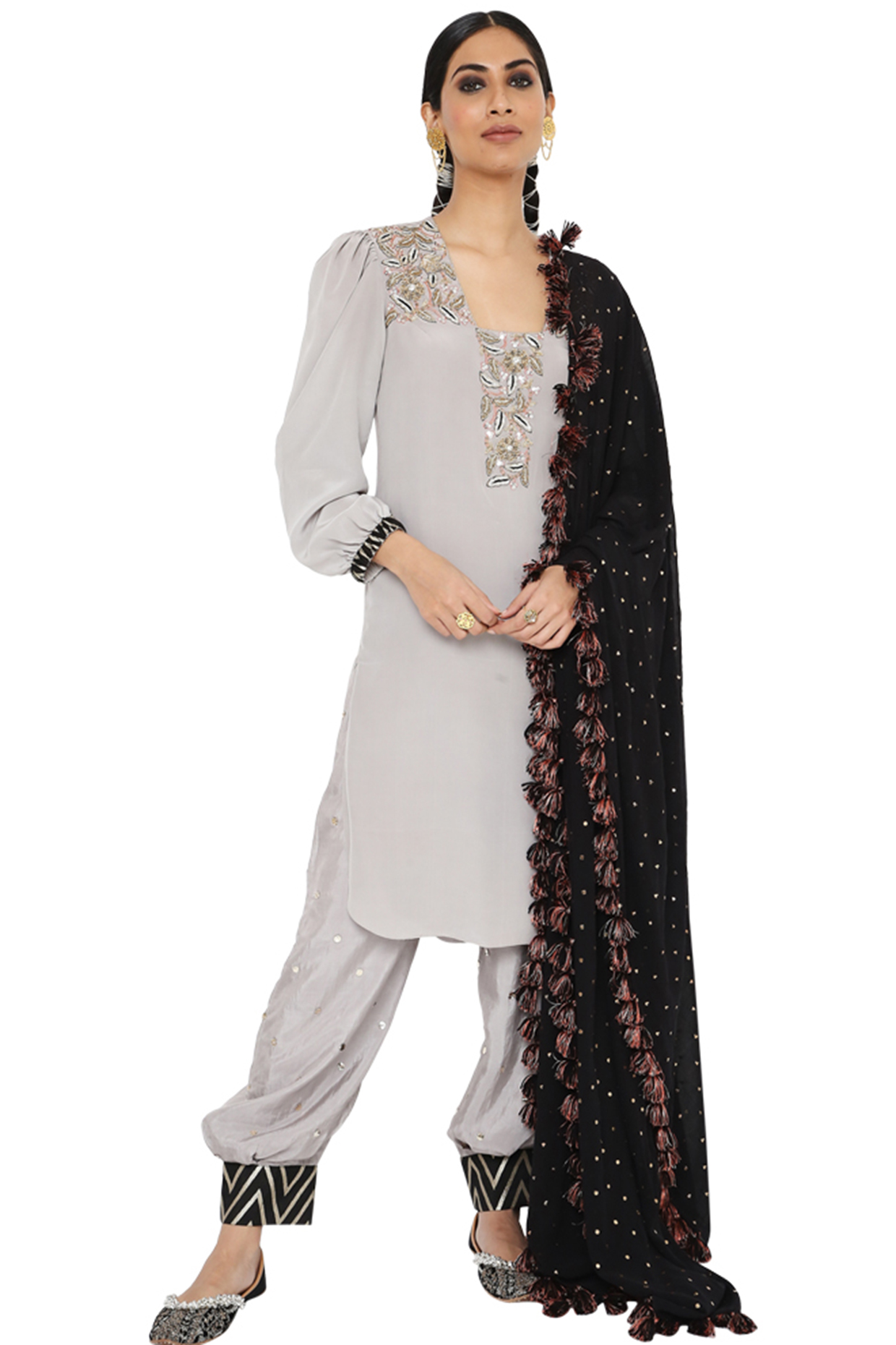 Grey Embroidered Kurta Set by Payal Singhal at Pernia's Pop Up Shop