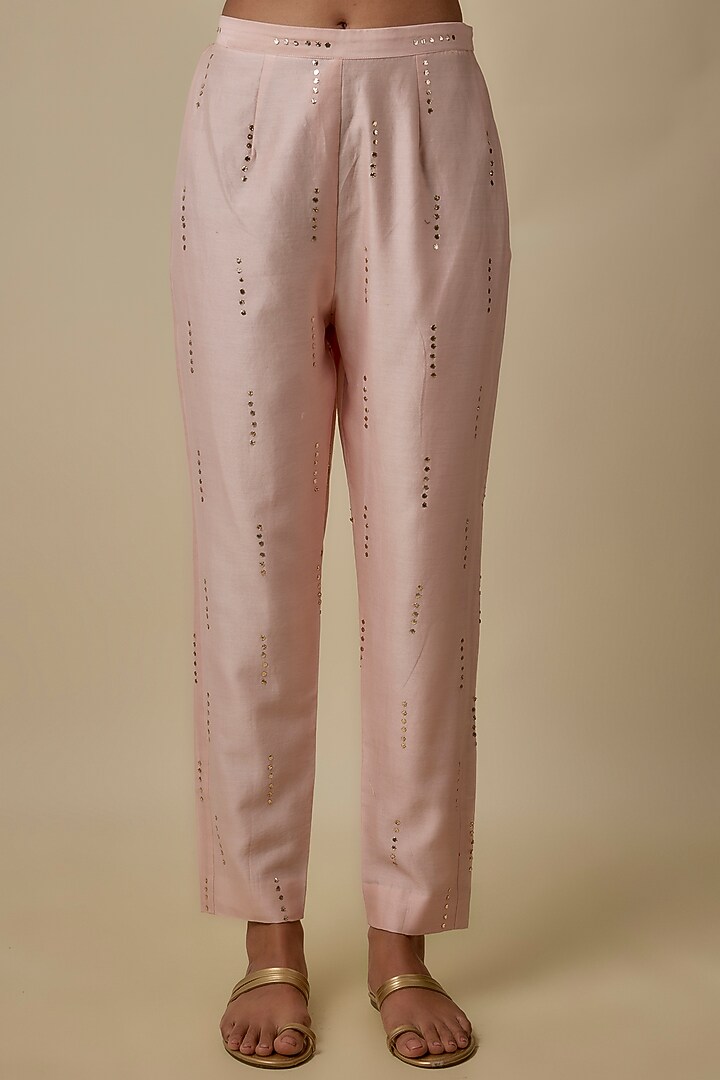 Blush Pink Mukaish Silk Mul Hand Embroidered Kurta Set by Payal Singhal at Pernia's Pop Up Shop