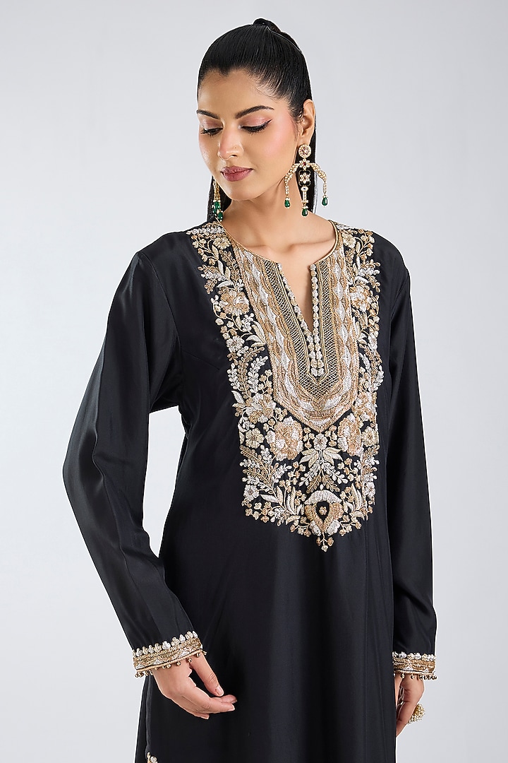 Black Habutai Silk Gold Embroidered Kaftan by Payal Singhal at Pernia's Pop Up Shop