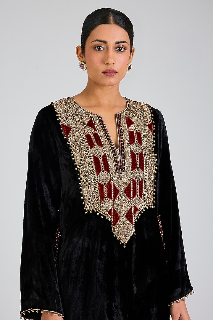 Black Velvet Embroidered Kaftan by Payal Singhal at Pernia's Pop Up Shop