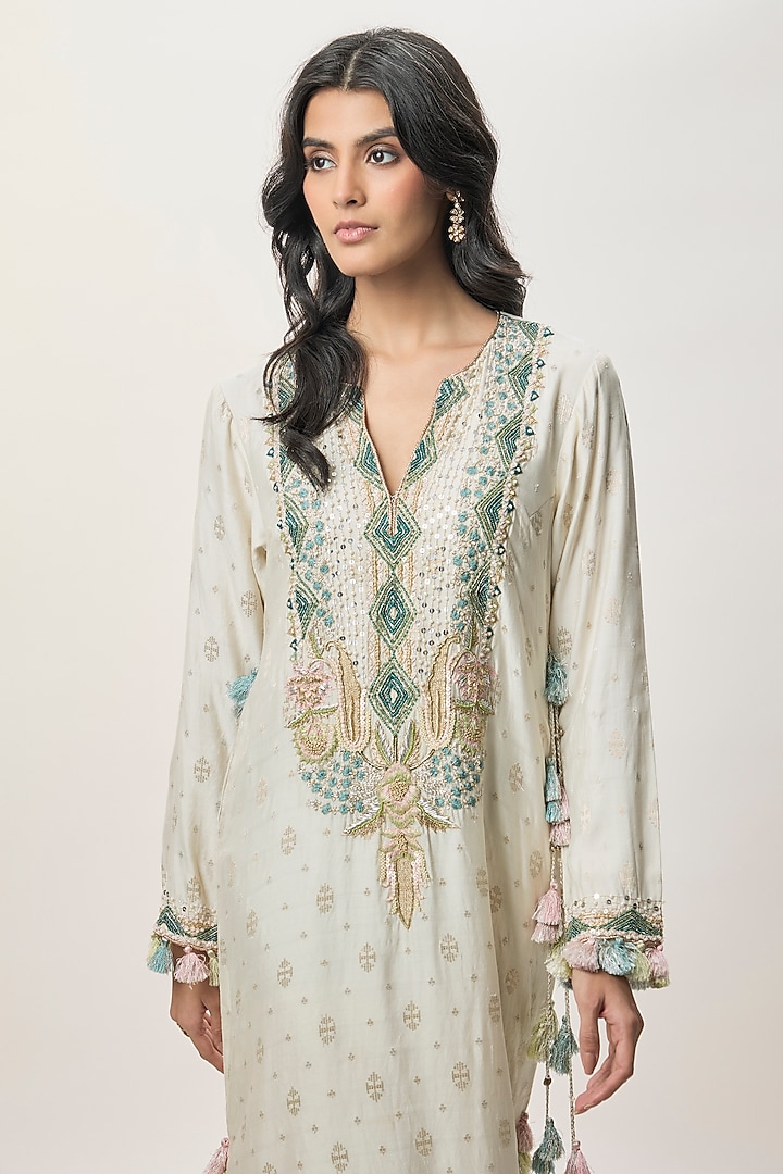 White Chiniya Silk Embroidered Kaftan by Payal Singhal at Pernia's Pop Up Shop
