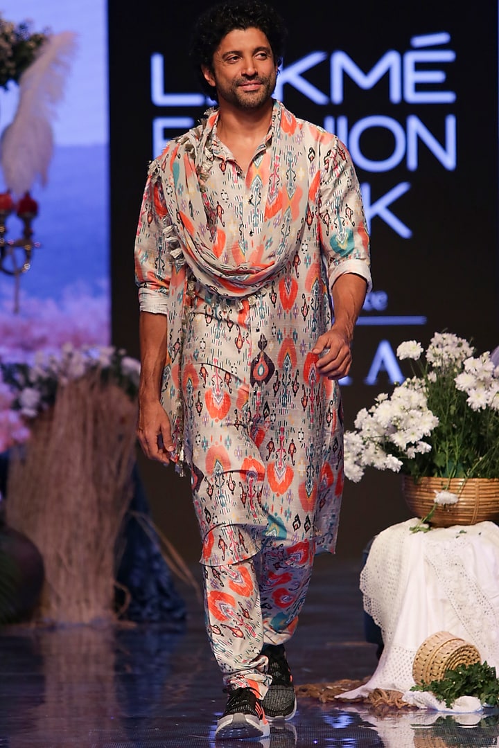 Stone Grey Embroidered Kurta Set With Dupatta by Payal Singhal Men at Pernia's Pop Up Shop