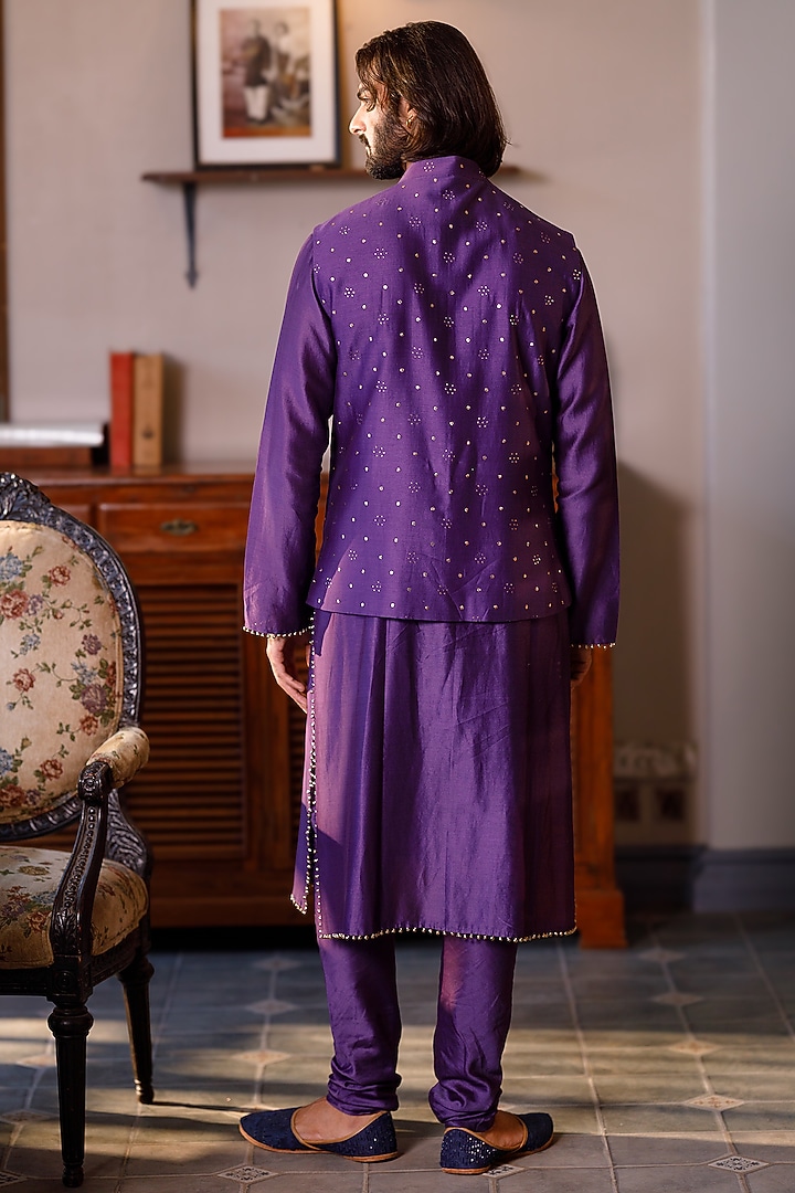 Purple Mukaish Silkmul Embroidered Bundi Jacket Set by Payal Singhal Men at Pernia's Pop Up Shop