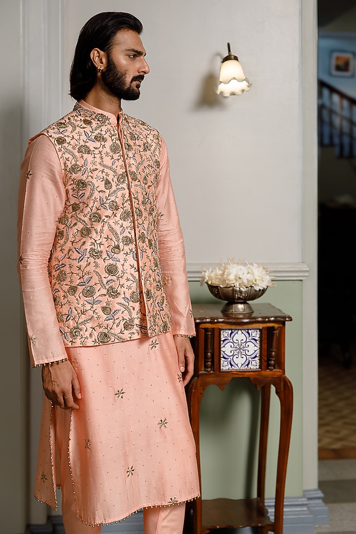 Peach Dupion Silk Embroidered Bundi Jacket Set by Payal Singhal Men at Pernia's Pop Up Shop