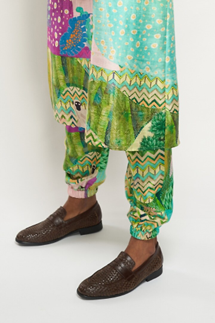 Green Dupion Silk Printed Kurta Set by Payal Singhal Men at Pernia's Pop Up Shop
