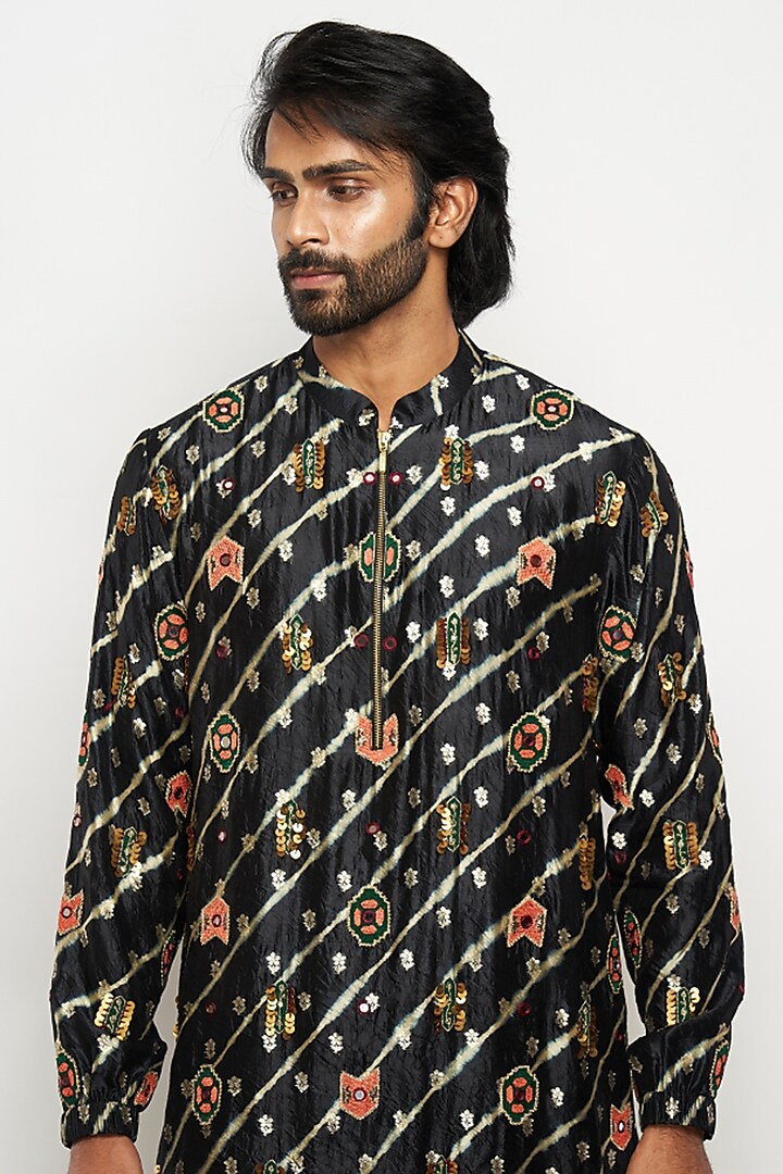 Black Embroidered Bomber Kurta Set by Payal Singhal Men at Pernia's Pop Up Shop