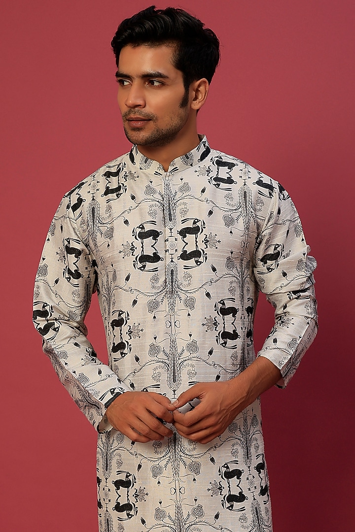Grey Silk Digital Printed Kurta Set by Payal Singhal Men at Pernia's Pop Up Shop
