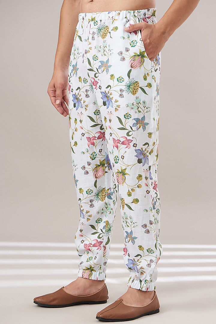 White Linen Printed Kurta Set by Payal Singhal Men at Pernia's Pop Up Shop
