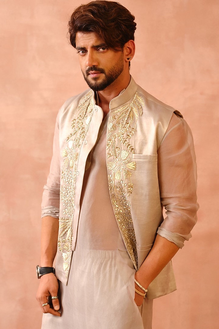 Grey Satin Embroidered Wedding Indowestern Set by Payal Singhal Men at Pernia's Pop Up Shop