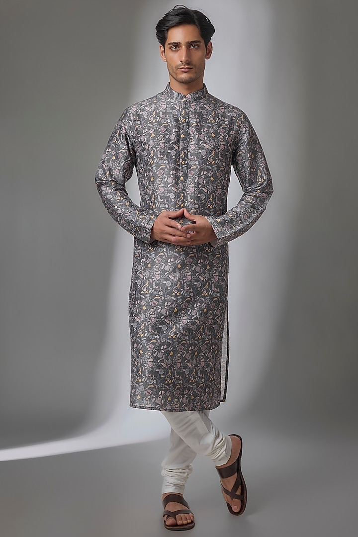 Grey Silk Kurta Set by Payal Singhal Men at Pernia's Pop Up Shop