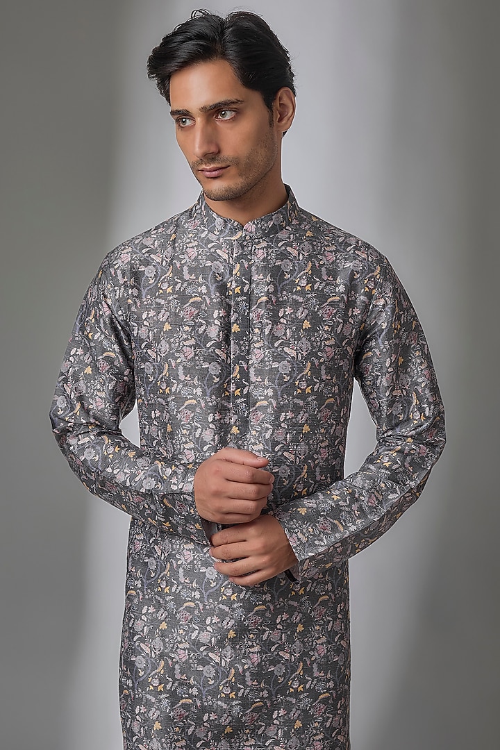 Grey Silk Kurta Set by Payal Singhal Men at Pernia's Pop Up Shop