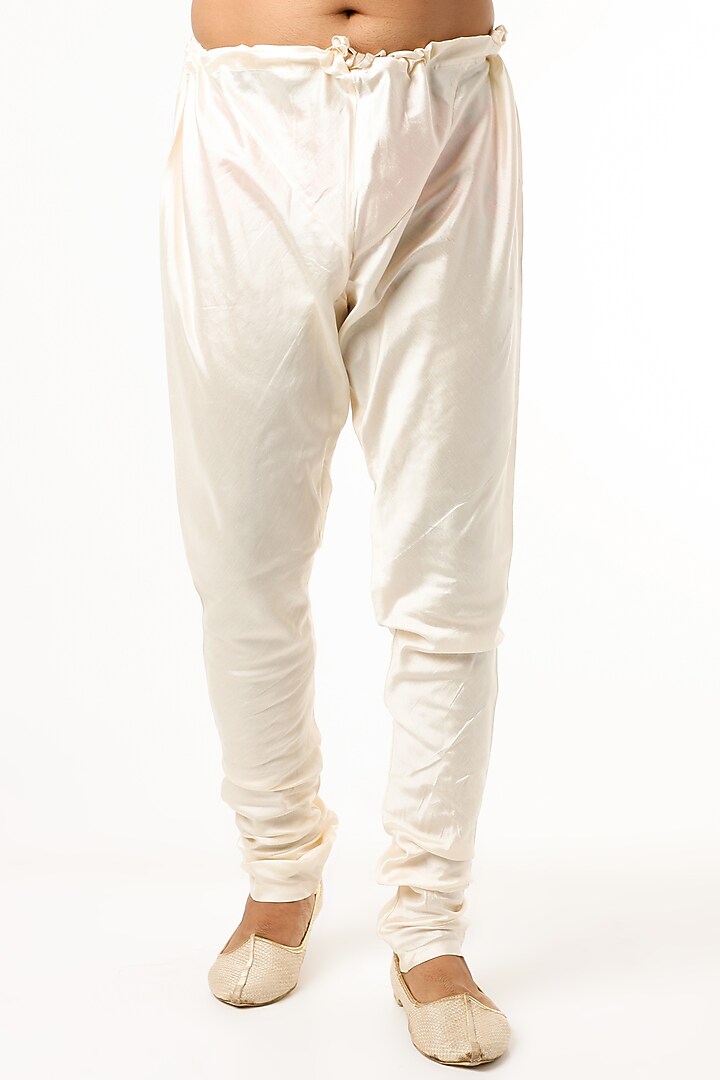 Rose Pink Kurta Set With Off White Bundi Jacket by Payal Singhal Men at Pernia's Pop Up Shop