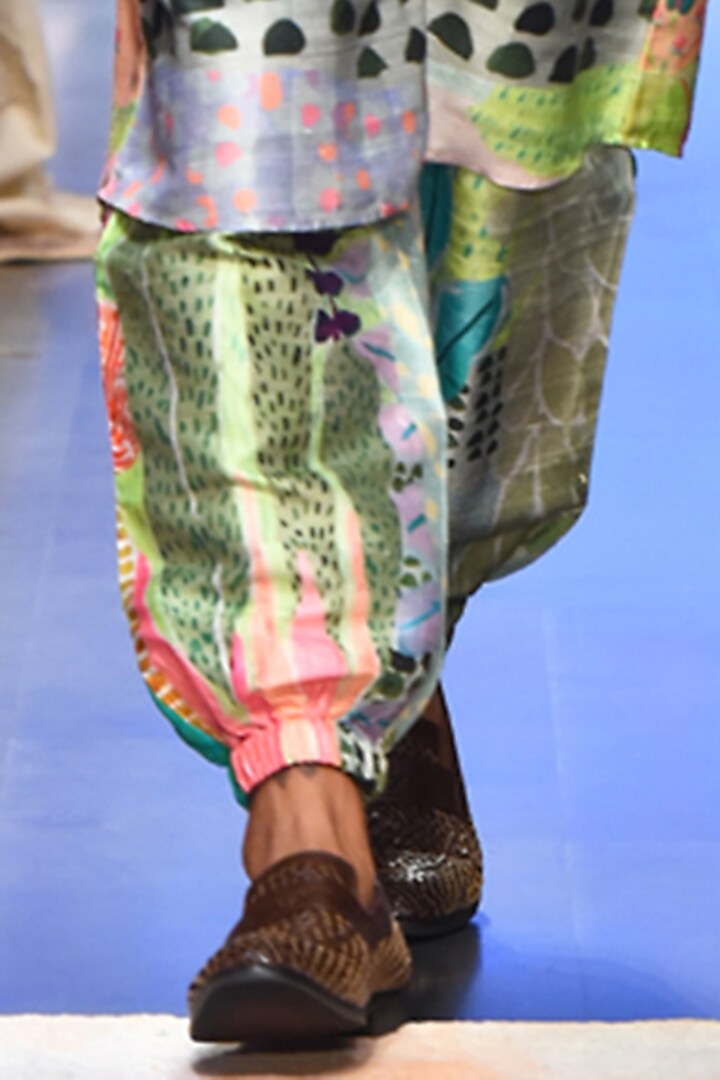 Green Dupion Silk Tropical Printed Kurta Set by Payal Singhal Men at Pernia's Pop Up Shop