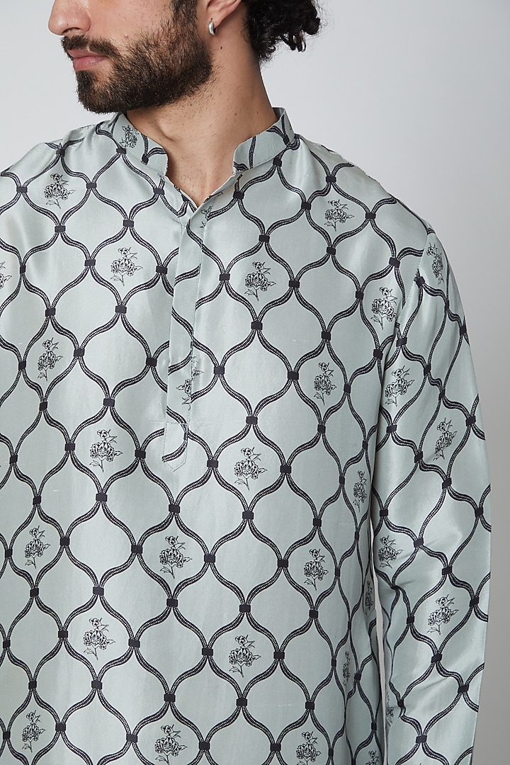 Powder Blue & Off White Printed Kurta Set by Payal Singhal Men at Pernia's Pop Up Shop