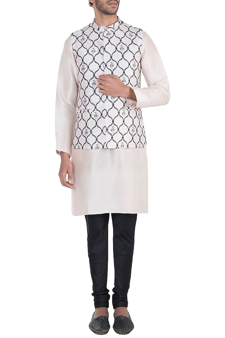 Blush ogee printed bandi jacket available only at Pernia's Pop Up Shop.
