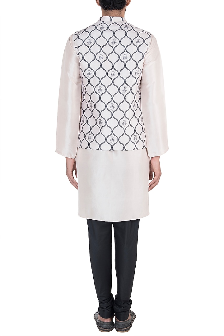 Blush ogee printed bandi jacket available only at Pernia's Pop Up Shop.