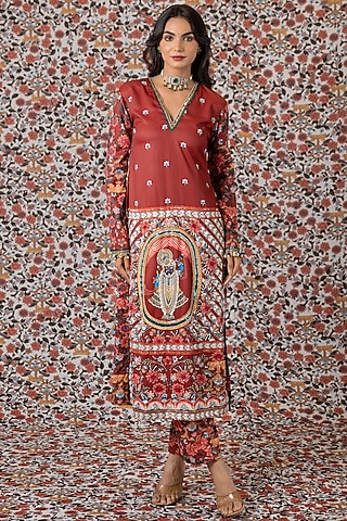 Maroon Freezy Twill Embellished Kurta Set by Payal & Zinal