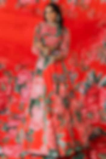 Red Frizzy Twill Floral Printed Skirt Set by Payal & Zinal at Pernia's Pop Up Shop