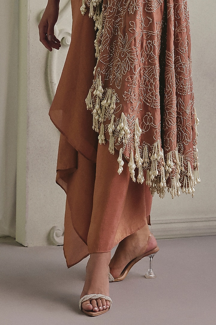 Coral Tissue Embellished Draped Skirt Set by Payal & Zinal at Pernia's Pop Up Shop