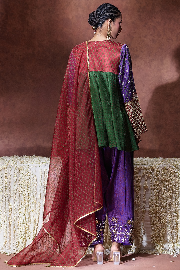 Multi-Colored Gajji Thread Work Kurta Set by Payal & Zinal at Pernia's Pop Up Shop