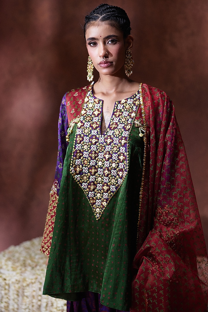 Multi-Colored Gajji Thread Work Kurta Set by Payal & Zinal at Pernia's Pop Up Shop