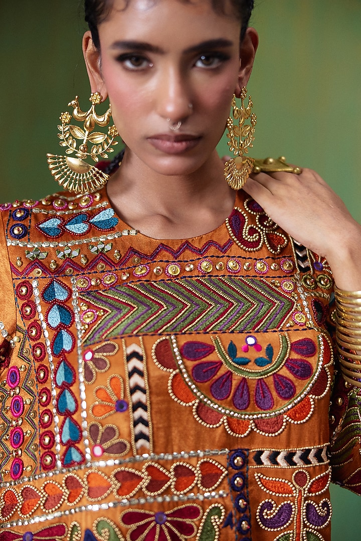Orange Gajji Printed Kurta Set by Payal & Zinal at Pernia's Pop Up Shop