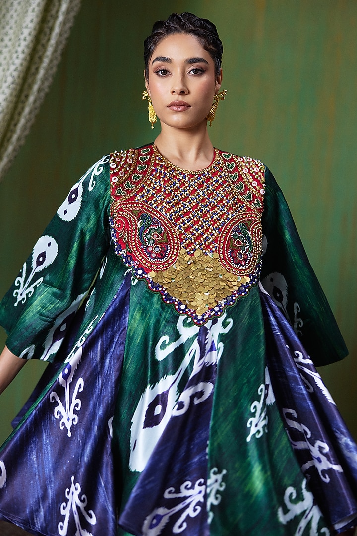 Multi-Colored Gajji Ikat Printed Short Kurta Set by Payal & Zinal at Pernia's Pop Up Shop