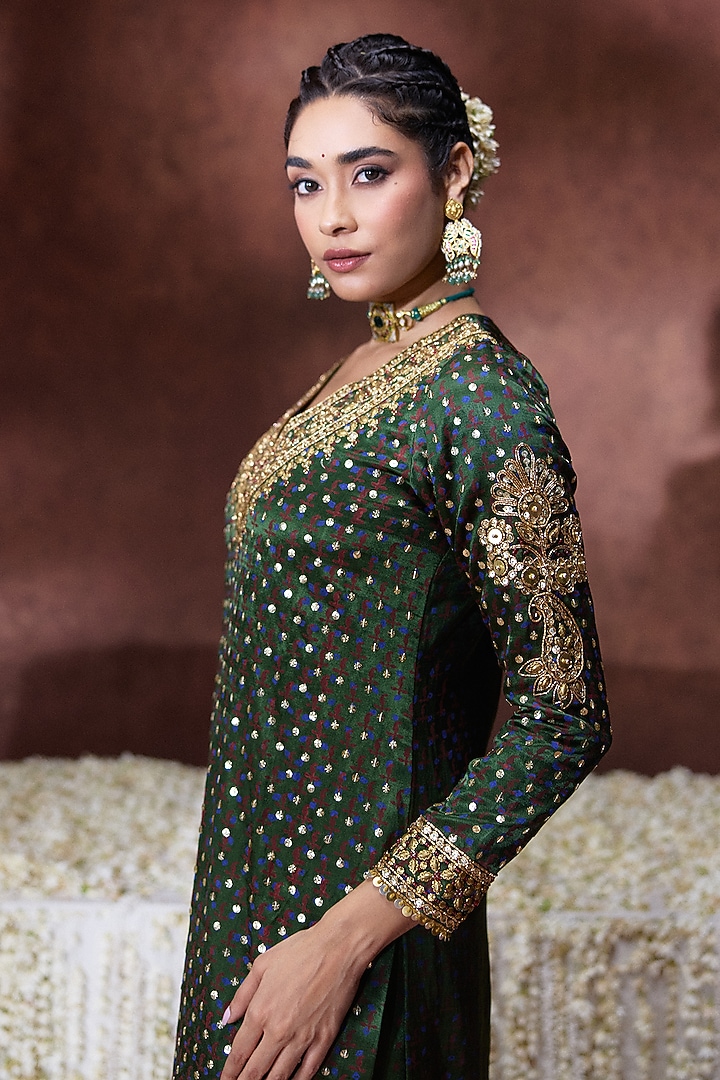 Olive Green Gajji Embellished Kurta Set by Payal & Zinal at Pernia's Pop Up Shop