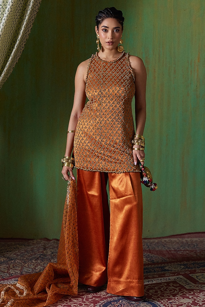Orange Gajji Embroidered Kurta Set by Payal & Zinal at Pernia's Pop Up Shop