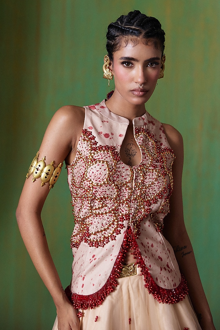 Off-White Net Floral Embellished Skirt Set by Payal & Zinal at Pernia's Pop Up Shop