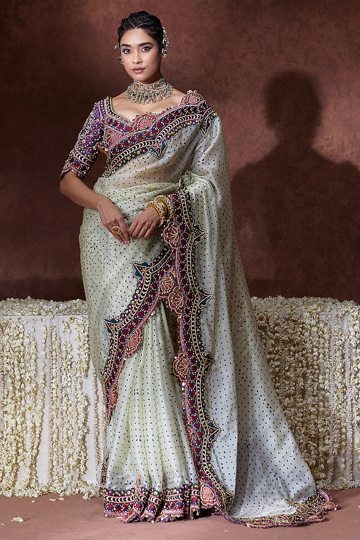 Off-White Organza Satin Embellished Reception Saree Set by Payal & Zinal at Pernia's Pop Up Shop