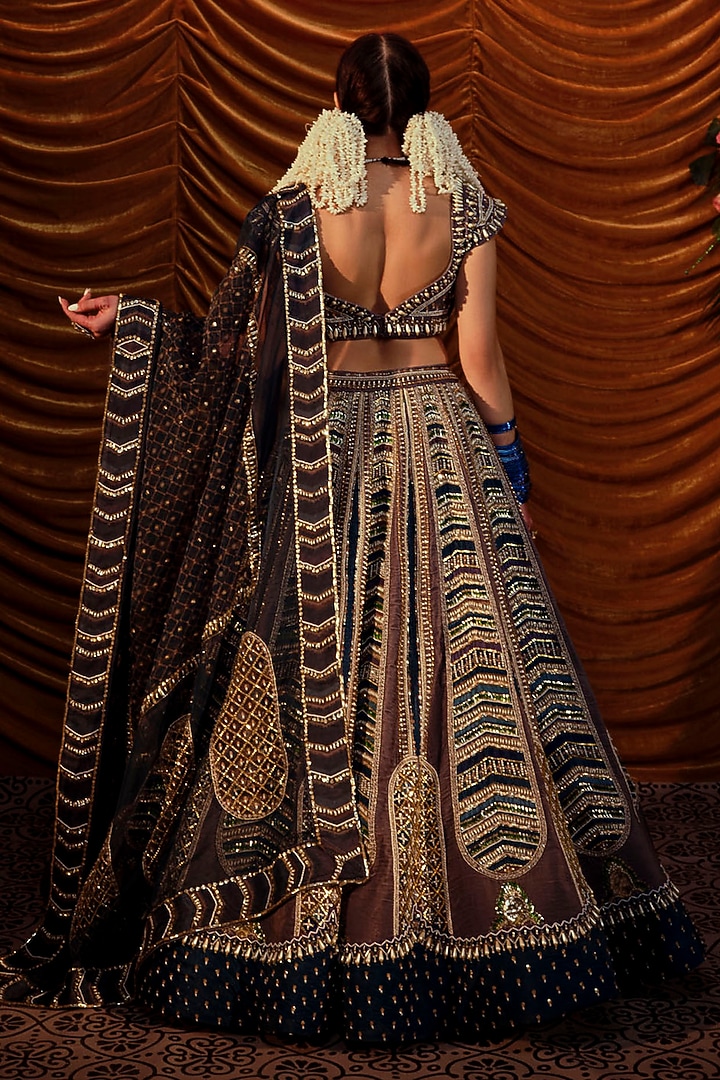 Caramel Brown Velvet Hand Embroidered Bridal Lehenga Set by Payal & Zinal at Pernia's Pop Up Shop