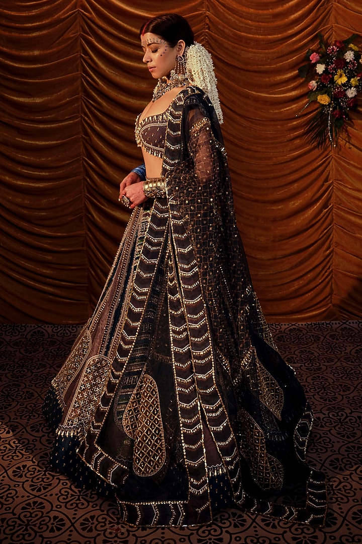 Caramel Brown Velvet Hand Embroidered Bridal Lehenga Set by Payal & Zinal at Pernia's Pop Up Shop