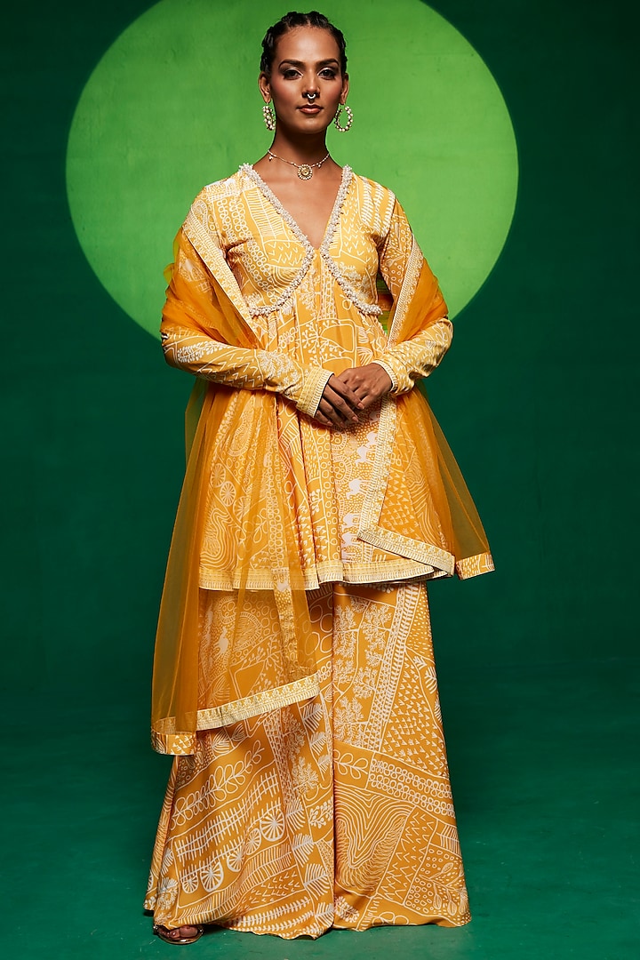 Yellow French Crepe Printed Kurta Set by Payal Zinal at Pernia's Pop Up Shop