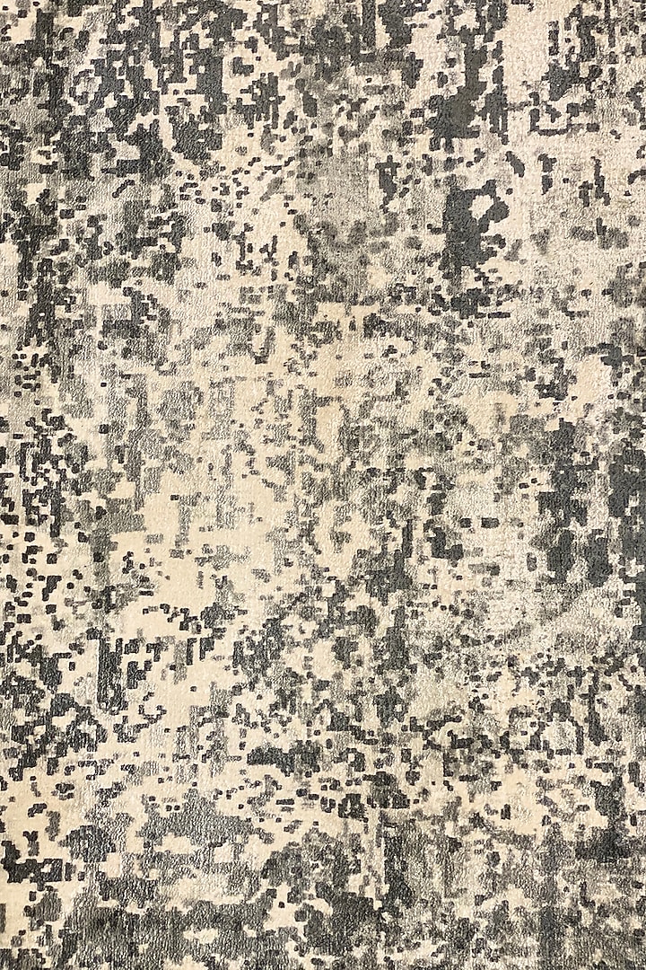 Grey Handcrafted Rug by QAALEEN at Pernia's Pop Up Shop