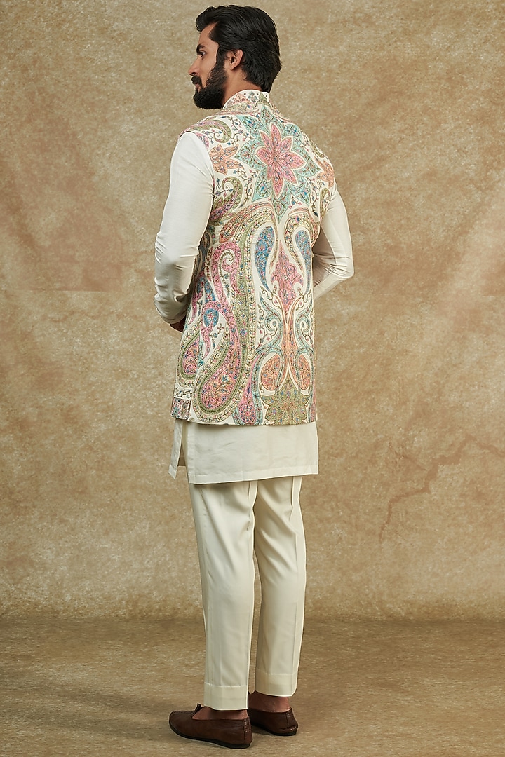 Ivory Kashmiri Embroidered Bundi Jacket Set by Qbik Men at Pernia's Pop Up Shop