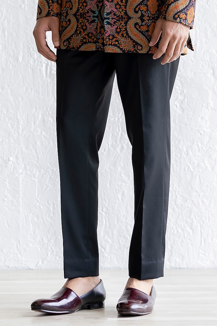 Black Kashmiri Embroidered Groom Bandhgala Set by Qbik Men at Pernia's Pop Up Shop