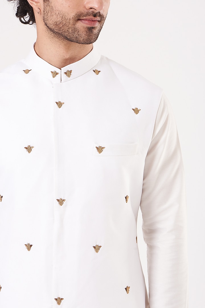 White Viscose Wool Embroidered Nehru Jacket Set by Qbik Men at Pernia's Pop Up Shop