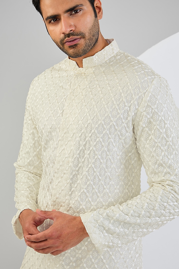 Ivory Silk Thread Embroidered Kurta Set by Qbik Men at Pernia's Pop Up Shop
