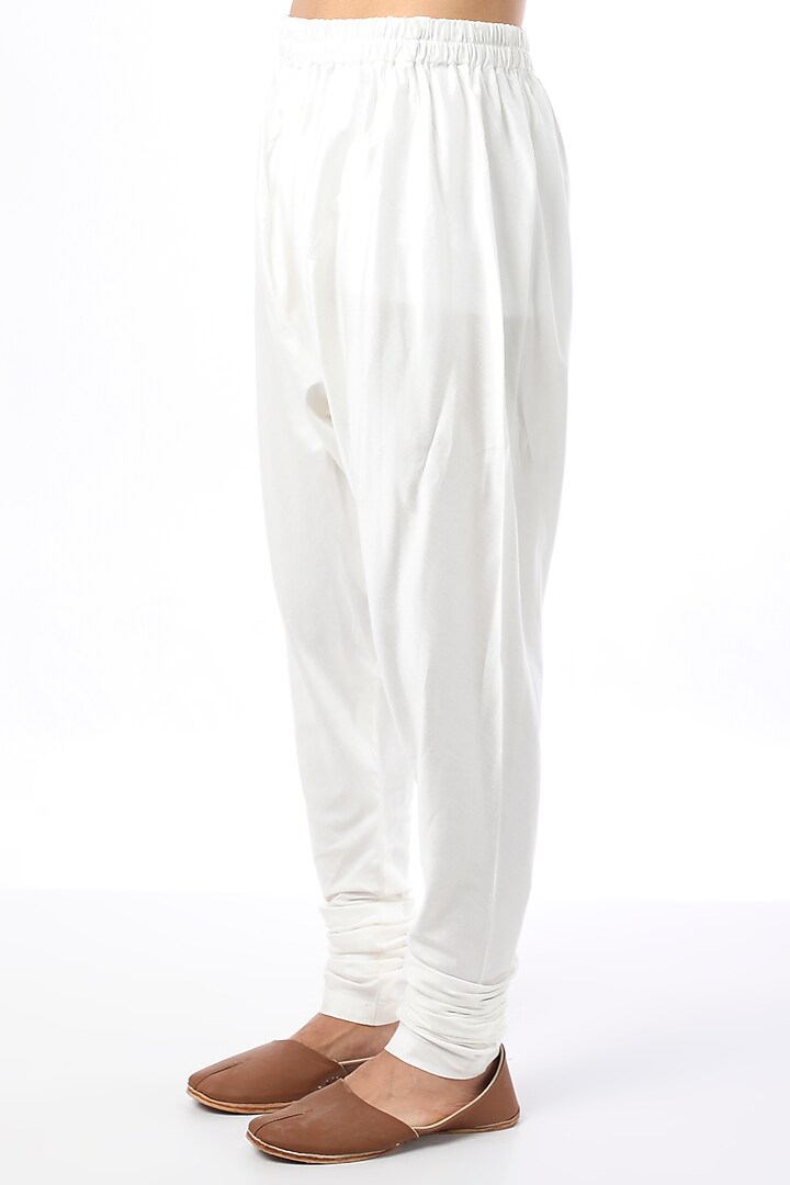 White Matka Silk Wedding Sherwani Set by Qbik Men at Pernia's Pop Up Shop