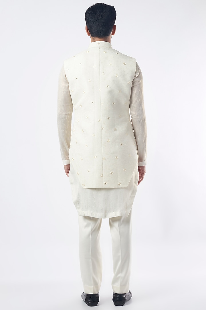 White Georgette Embroidered Wedding Indowestern set by Qbik Men at Pernia's Pop Up Shop