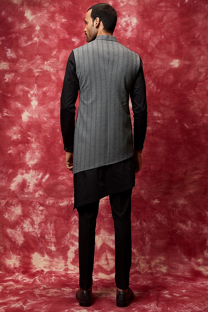 Grey Viscose Kurta Set With Bundi Jacket by Qbik Men at Pernia's Pop Up Shop