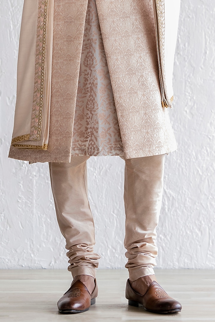 Blush Chanderi Silk Embroidered Groom Sherwani Set by Qbik Men at Pernia's Pop Up Shop