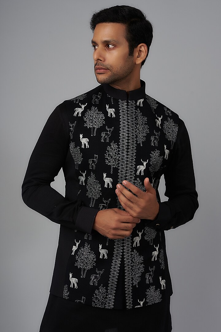 Black Pashmina Silk Embroidered Nehru Jacket Set by Qbik Men at Pernia's Pop Up Shop